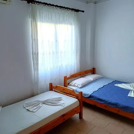 Poly's House * Nea Vrasna