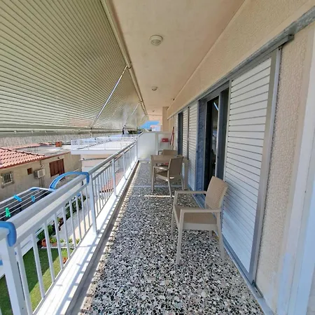 Poly's House Nea Vrasna