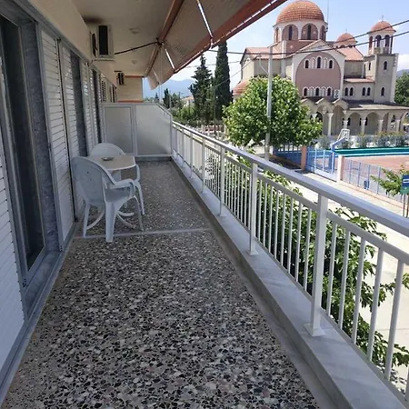 Apartament Poly's House *