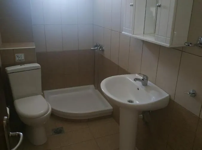 Poly's House * Vrasná